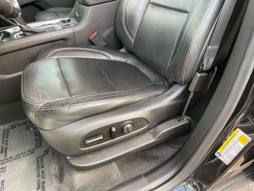 used 2020 Chevrolet Traverse car, priced at $19,290