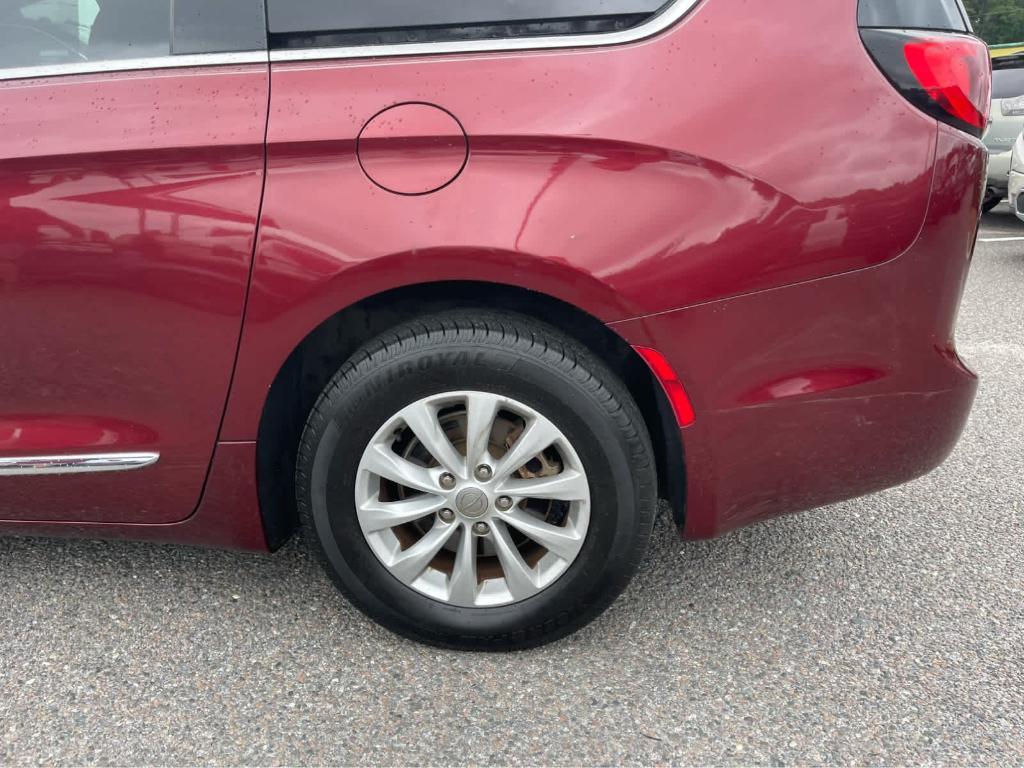 used 2017 Chrysler Pacifica car, priced at $12,490
