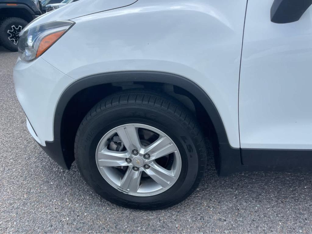 used 2022 Chevrolet Trax car, priced at $18,990