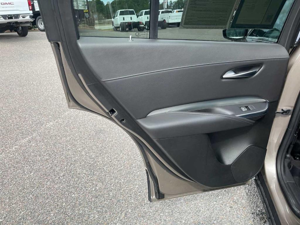 used 2023 Cadillac XT4 car, priced at $23,998