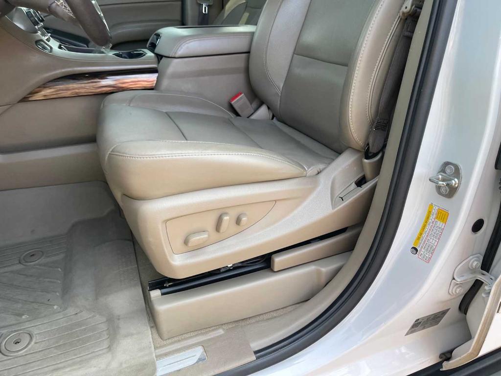 used 2019 GMC Yukon XL car, priced at $23,890