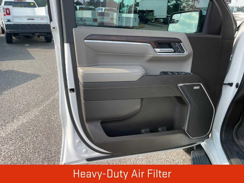 used 2022 GMC Sierra 1500 car, priced at $40,550