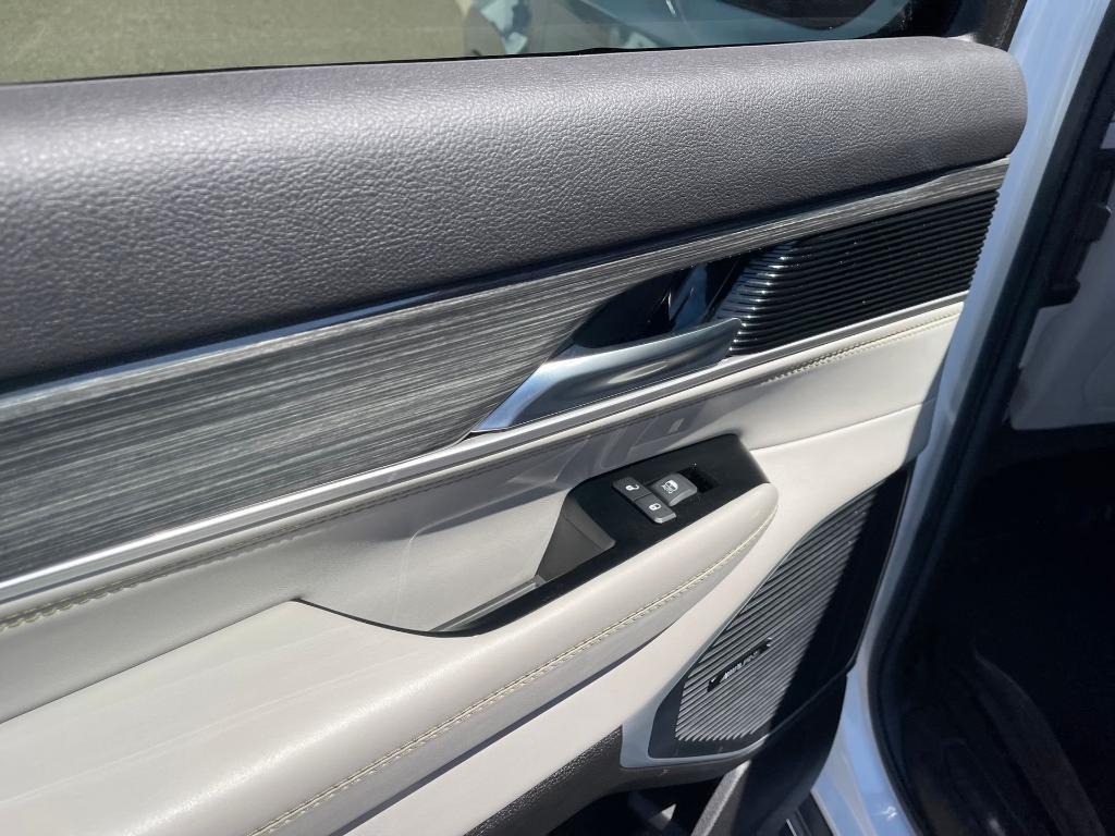 used 2022 Jeep Wagoneer car, priced at $29,790