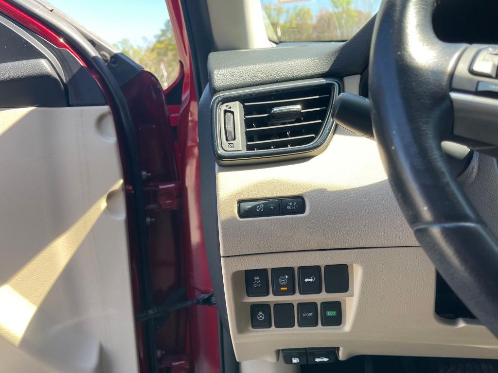 used 2017 Nissan Rogue car, priced at $17,900