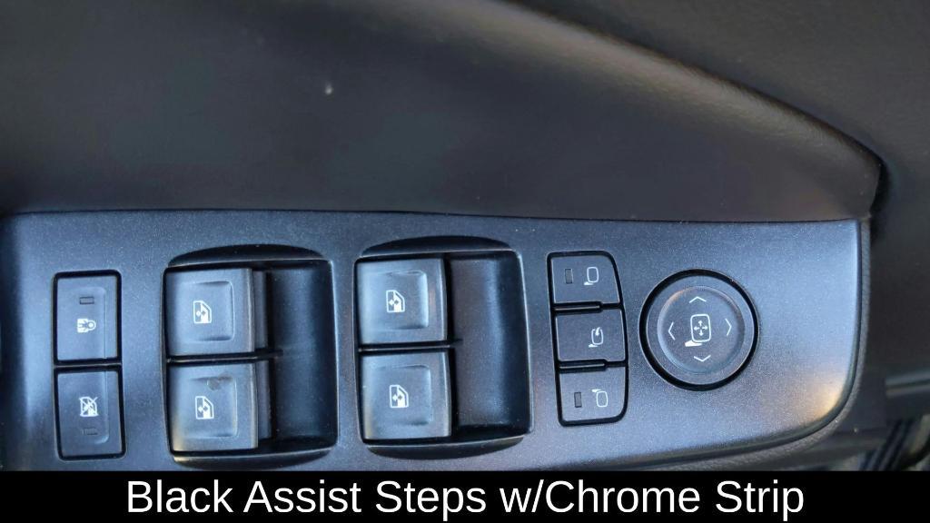 used 2018 GMC Yukon XL car, priced at $26,300