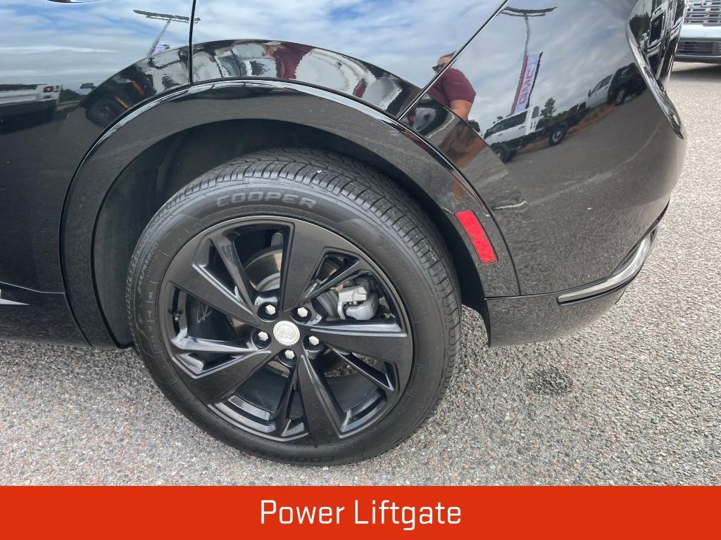 used 2021 Buick Envision car, priced at $17,900
