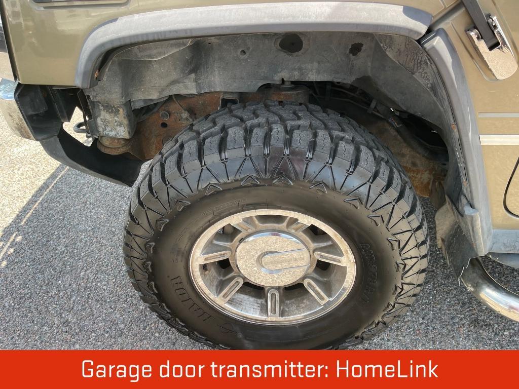 used 2005 Hummer H2 car, priced at $16,900