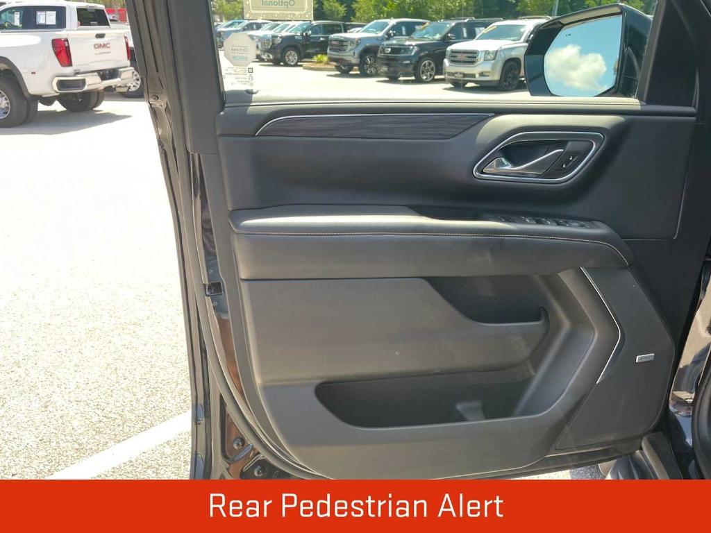 used 2021 GMC Yukon car, priced at $36,000