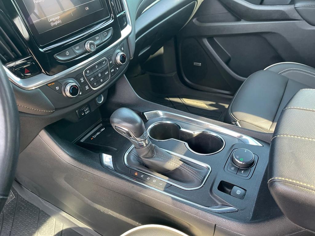 used 2022 Chevrolet Traverse car, priced at $32,000