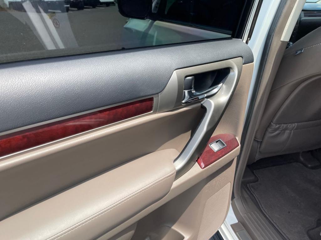 used 2018 Lexus GX 460 car, priced at $27,390