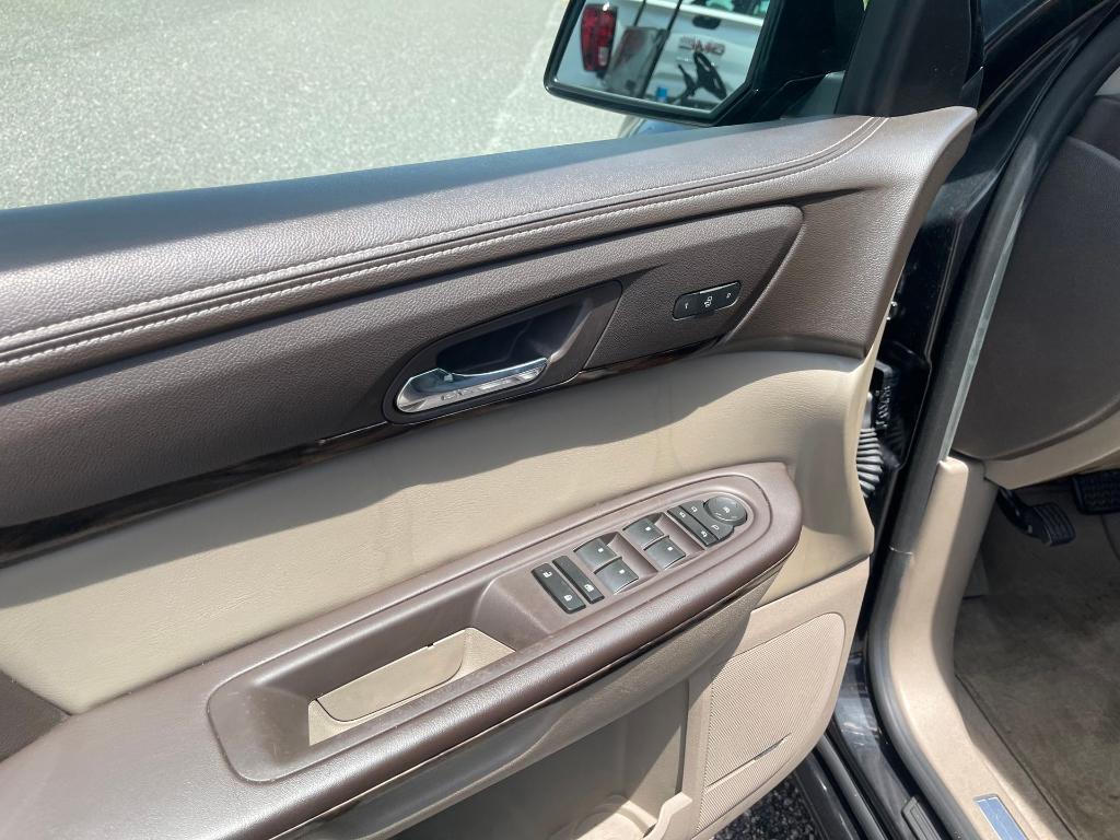 used 2015 GMC Acadia car, priced at $13,500