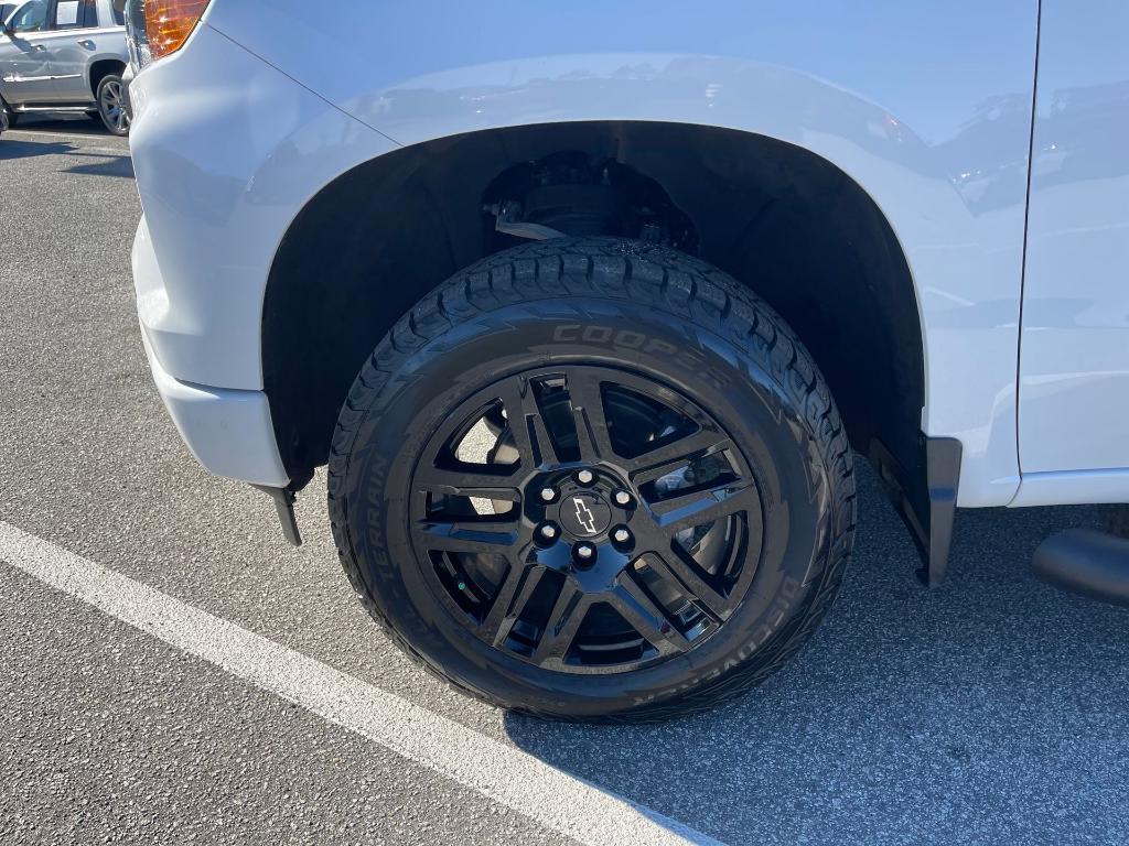 used 2023 Chevrolet Silverado 1500 car, priced at $32,390