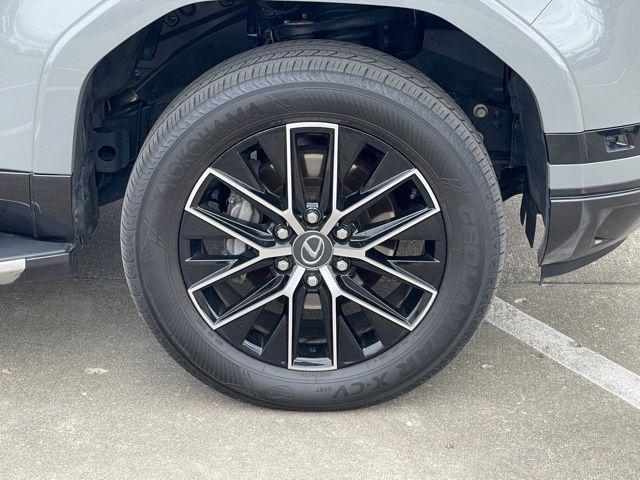 used 2025 Lexus GX 550 car, priced at $77,900