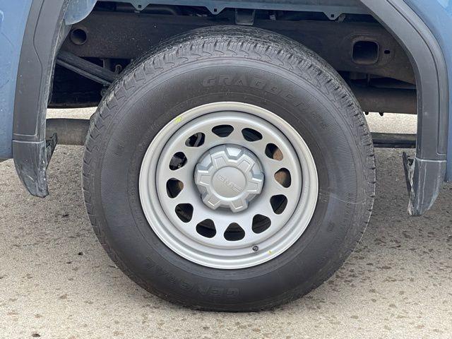 used 2024 GMC Sierra 1500 car, priced at $28,570