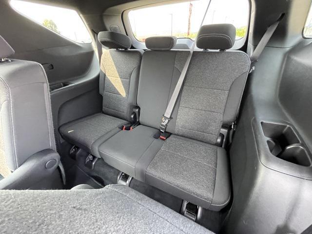 used 2025 Chevrolet Traverse car, priced at $32,899