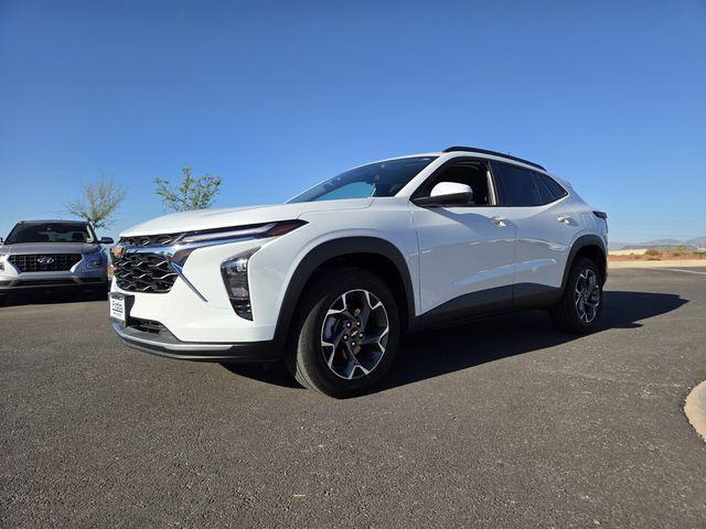 used 2025 Chevrolet Trax car, priced at $20,667