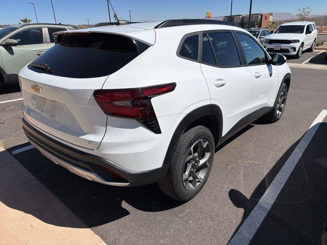 used 2025 Chevrolet Trax car, priced at $20,667