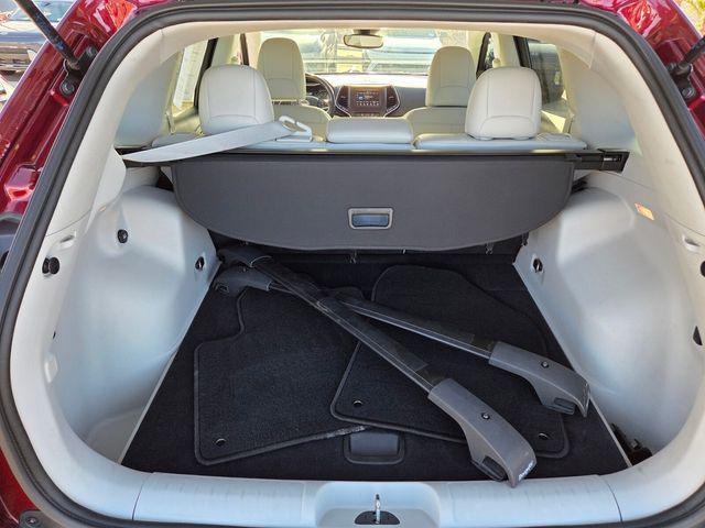 used 2021 Jeep Cherokee car, priced at $21,975