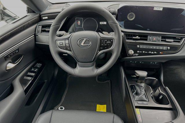 new 2024 Lexus ES 300h car, priced at $47,015