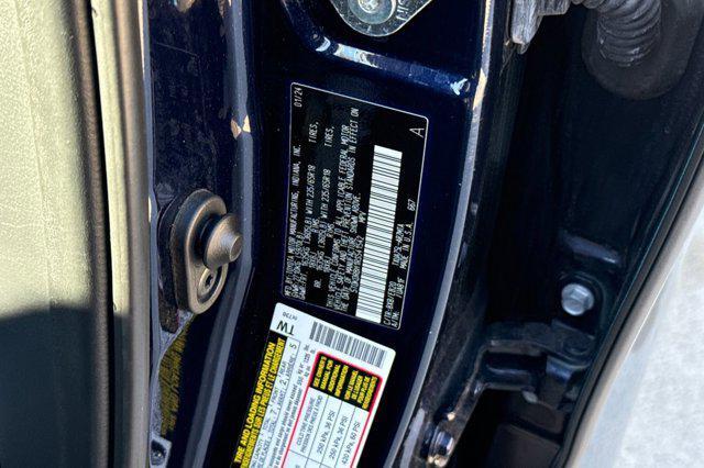 used 2024 Toyota Highlander car, priced at $35,996