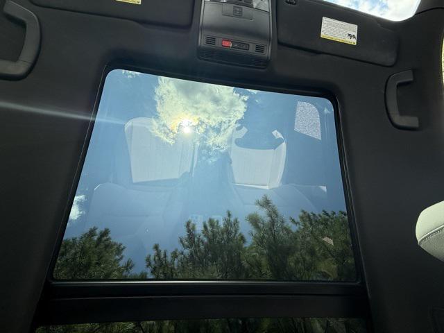 used 2022 Volkswagen Tiguan car, priced at $21,795