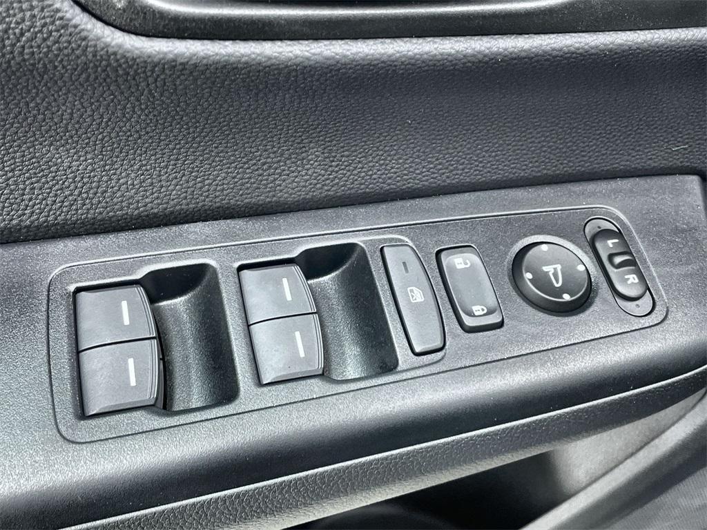 used 2025 Honda CR-V Hybrid car, priced at $37,499