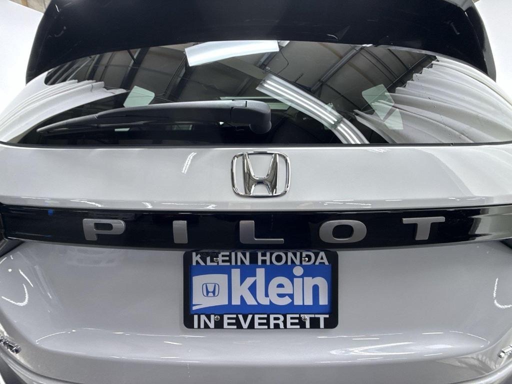 new 2026 Honda Pilot car, priced at $55,309