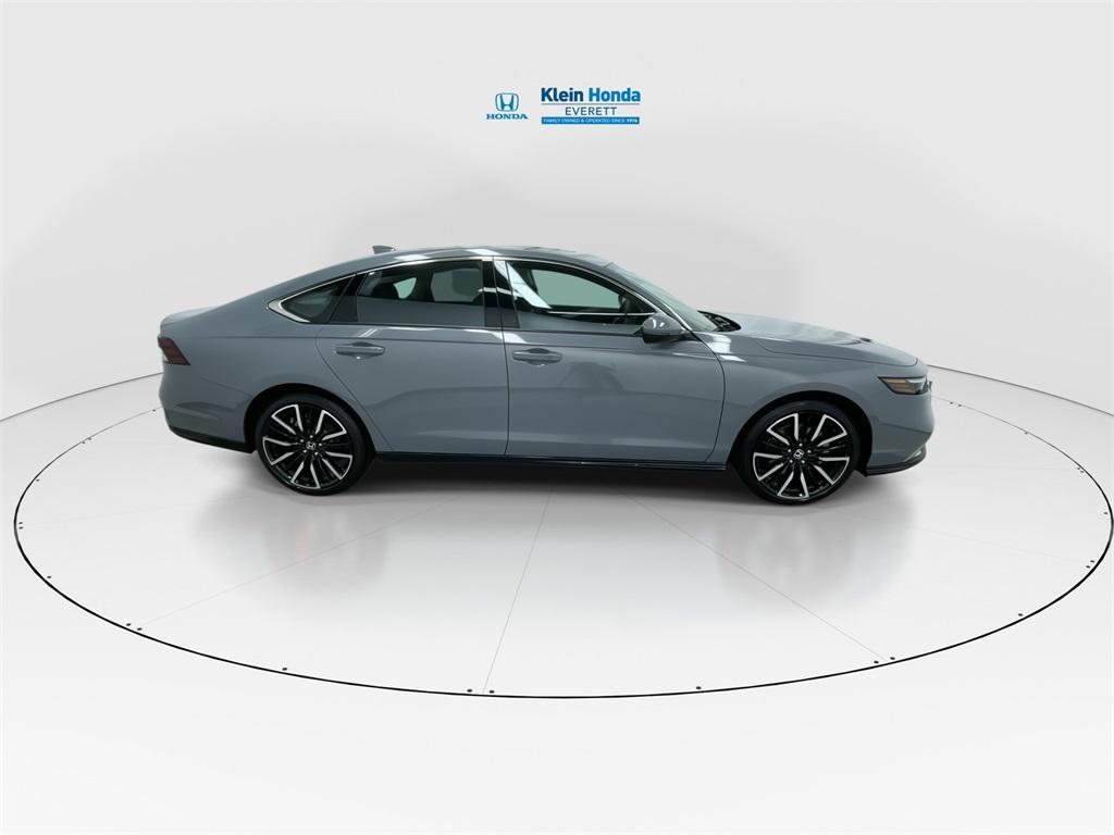 new 2025 Honda Accord Hybrid car, priced at $40,950
