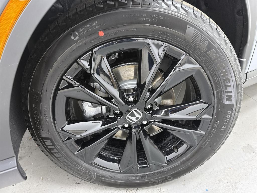 new 2026 Honda CR-V Hybrid car, priced at $41,452