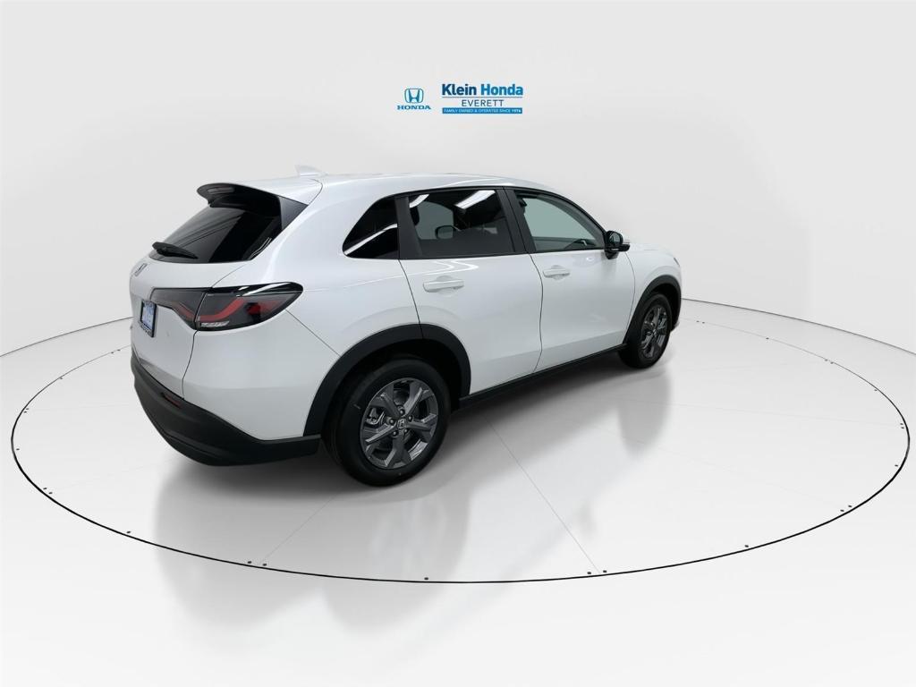 new 2027 Honda HR-V car, priced at $28,905