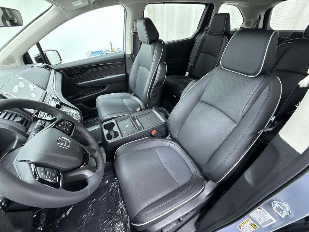new 2026 Honda Odyssey car, priced at $54,045
