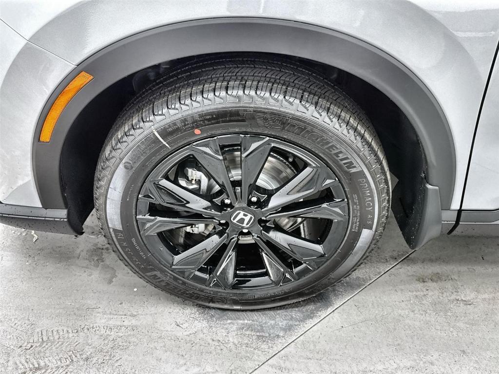 new 2026 Honda CR-V Hybrid car, priced at $40,493