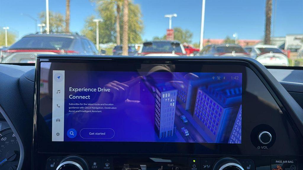 used 2025 Toyota Highlander Hybrid car, priced at $49,888