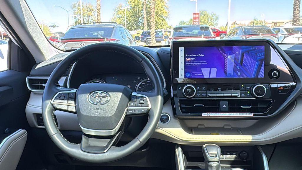 used 2025 Toyota Highlander Hybrid car, priced at $49,888