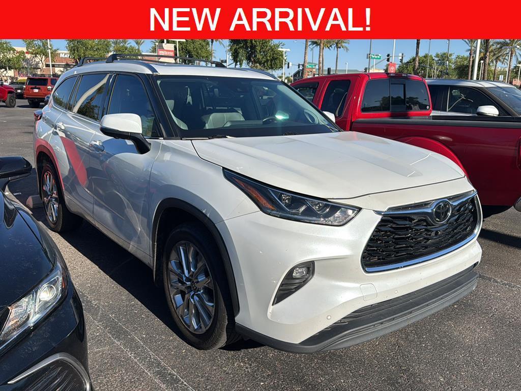 used 2023 Toyota Highlander car, priced at $25,981