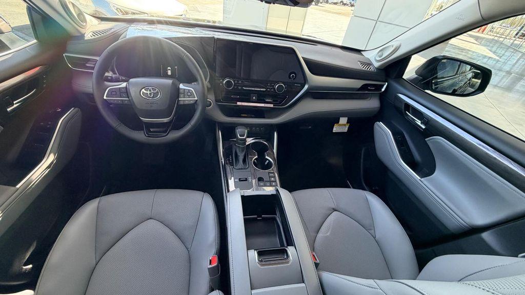 new 2026 Toyota Highlander Hybrid car, priced at $59,793