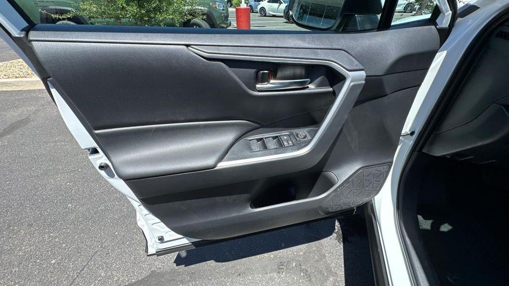 new 2025 Toyota RAV4 car