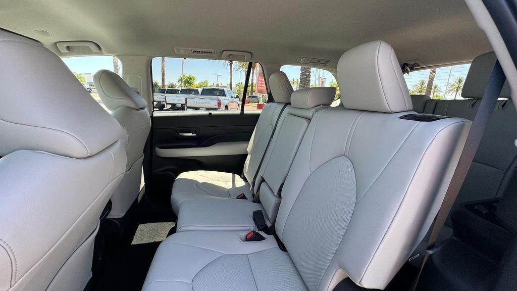 new 2026 Toyota Grand Highlander Hybrid car, priced at $52,983