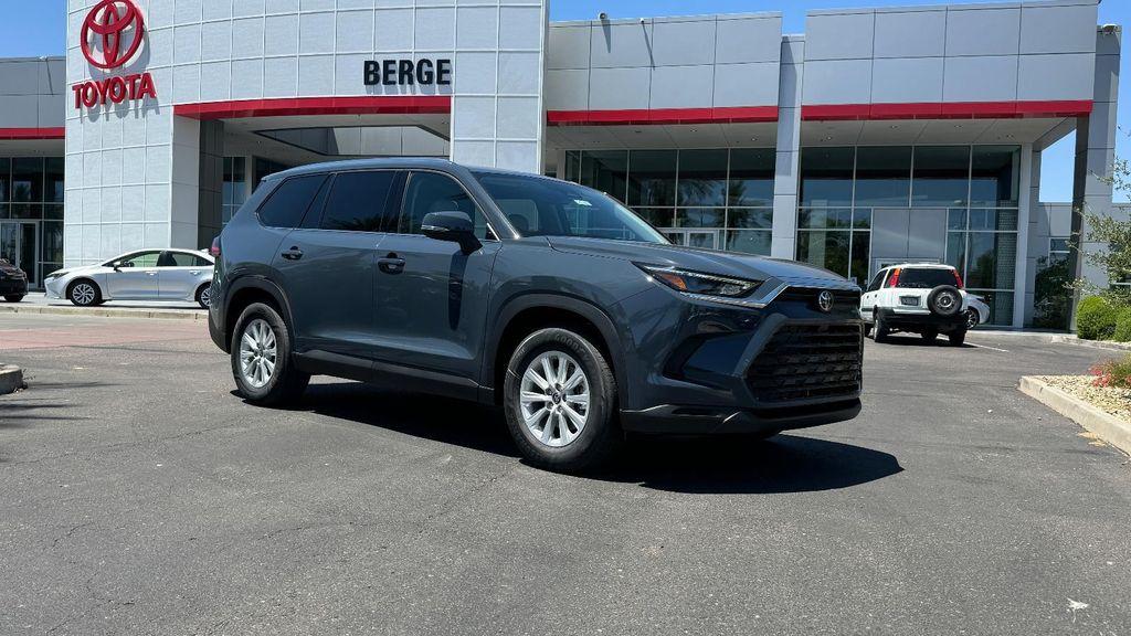 new 2026 Toyota Grand Highlander Hybrid car, priced at $52,983