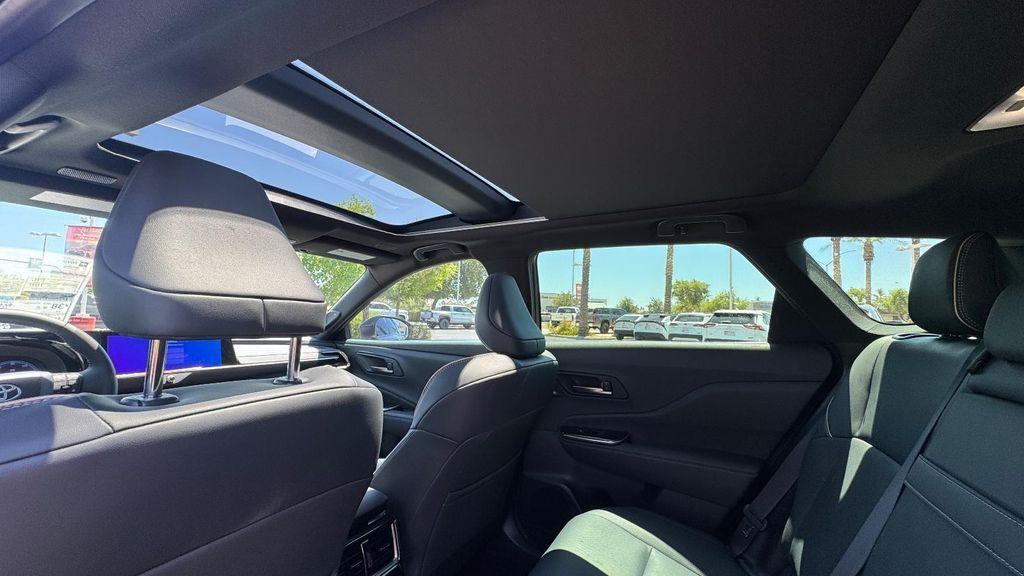 new 2025 Toyota Crown Signia car