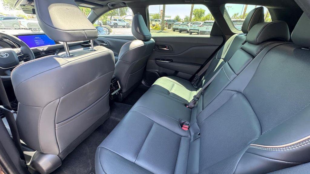 new 2025 Toyota Crown Signia car