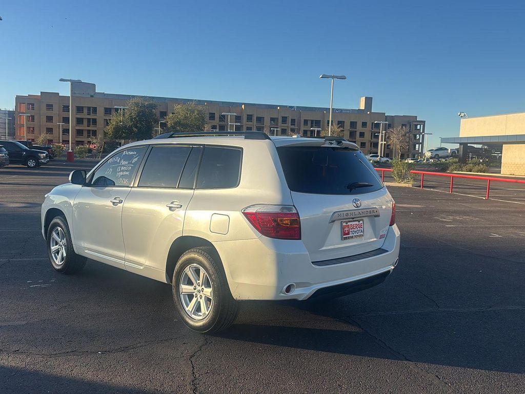 used 2010 Toyota Highlander car, priced at $11,488