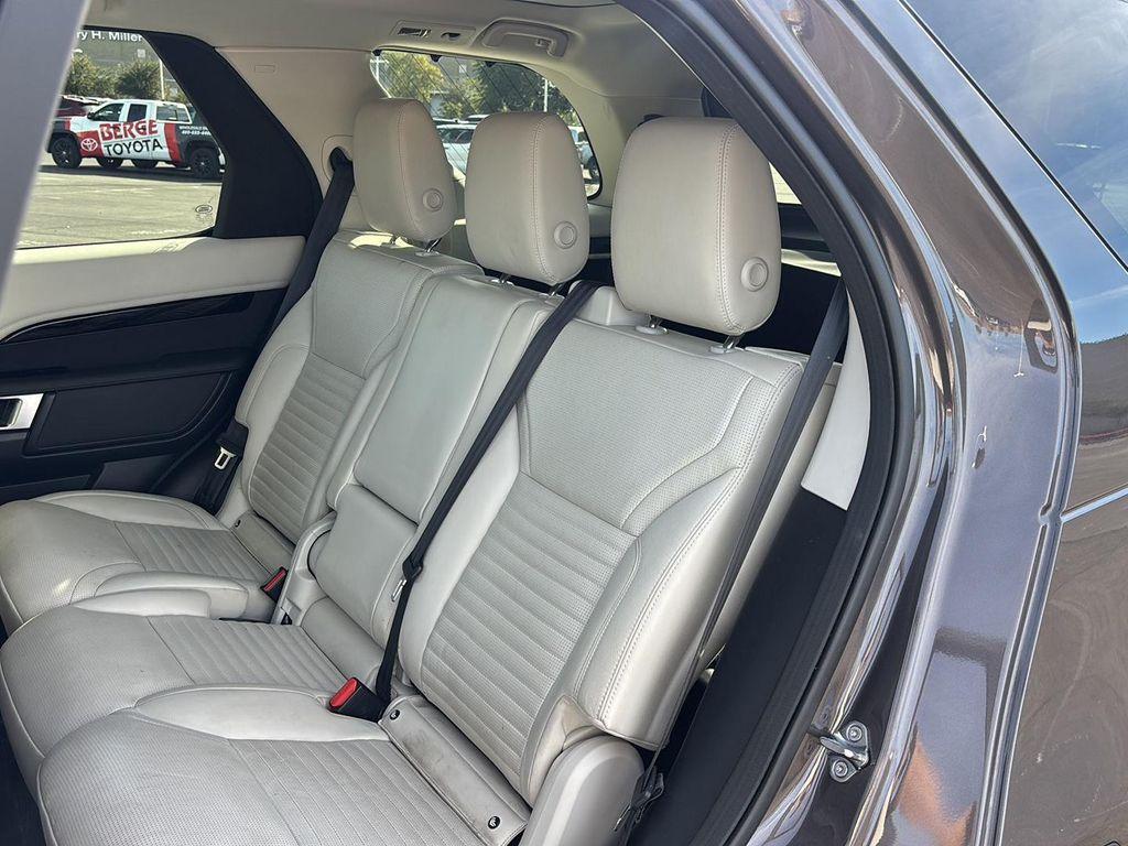 used 2021 Land Rover Discovery car, priced at $21,881