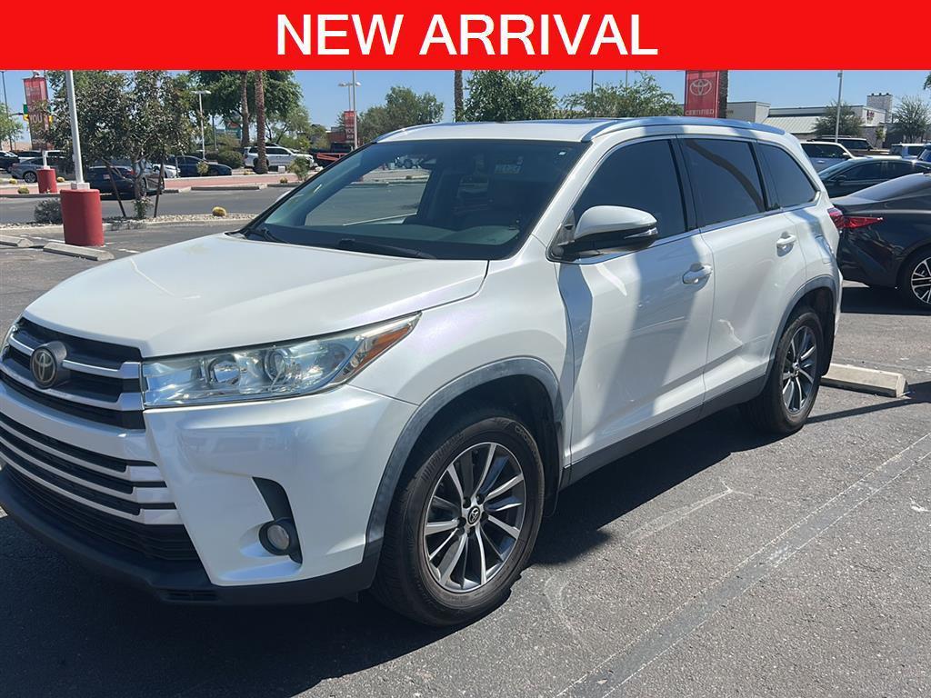 used 2019 Toyota Highlander car, priced at $33,488
