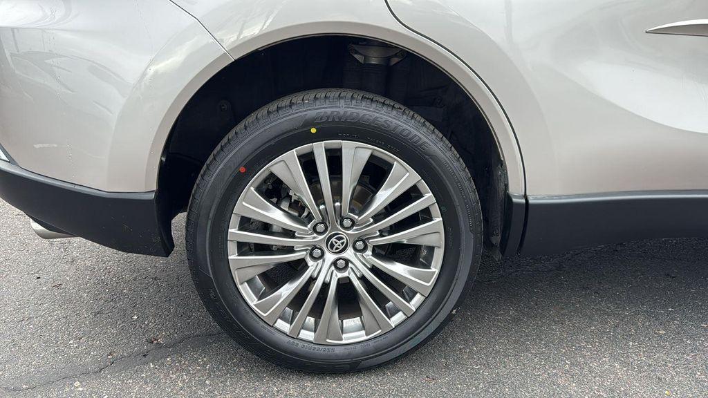 used 2021 Toyota Venza car, priced at $25,282