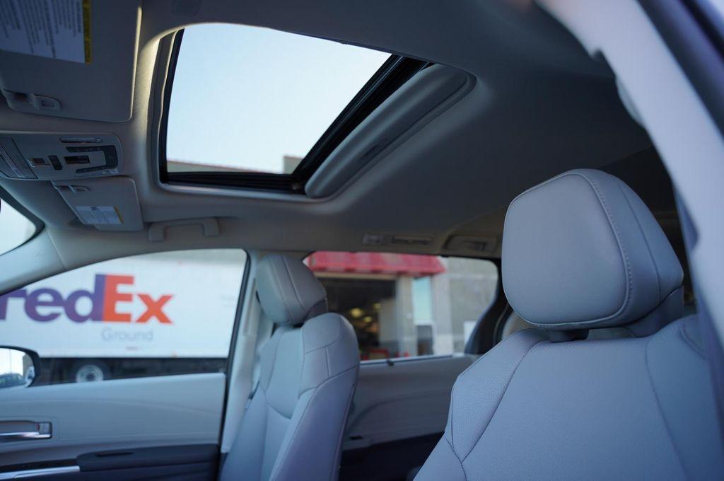 new 2026 Toyota Sienna car