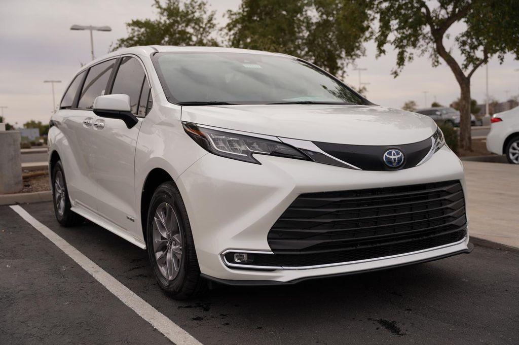 new 2026 Toyota Sienna car