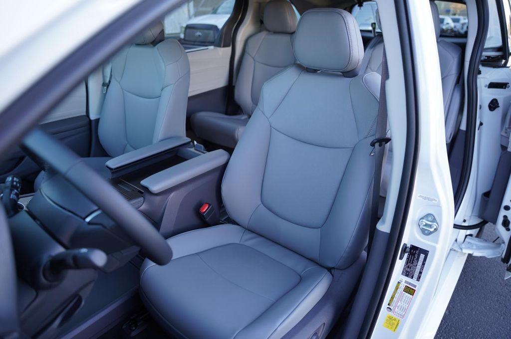 new 2026 Toyota Sienna car