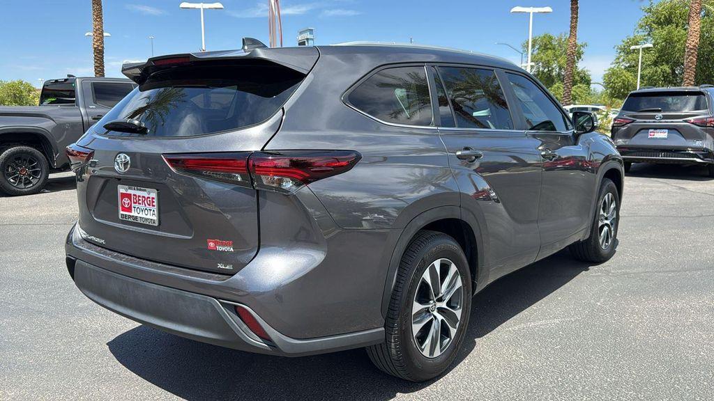 used 2024 Toyota Highlander car, priced at $37,988