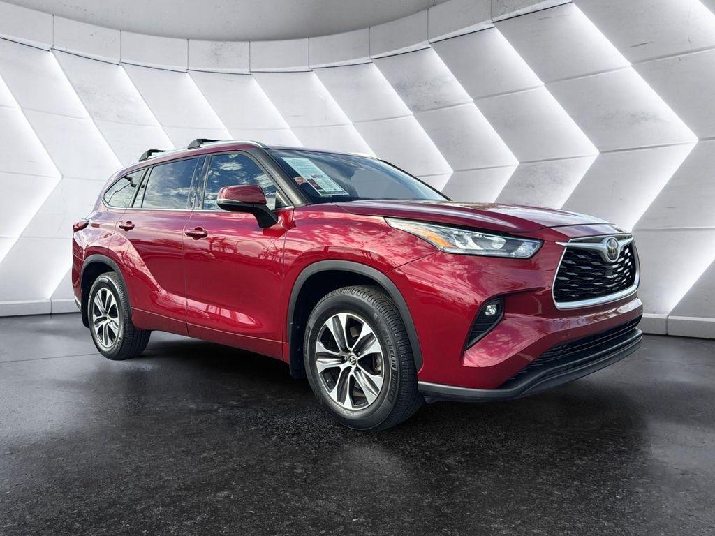 used 2020 Toyota Highlander car, priced at $26,988